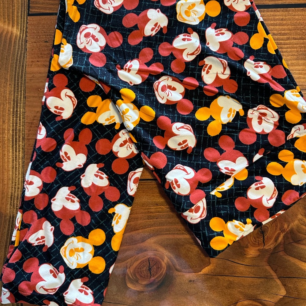 Mickey LuLaRoe TC Leggings